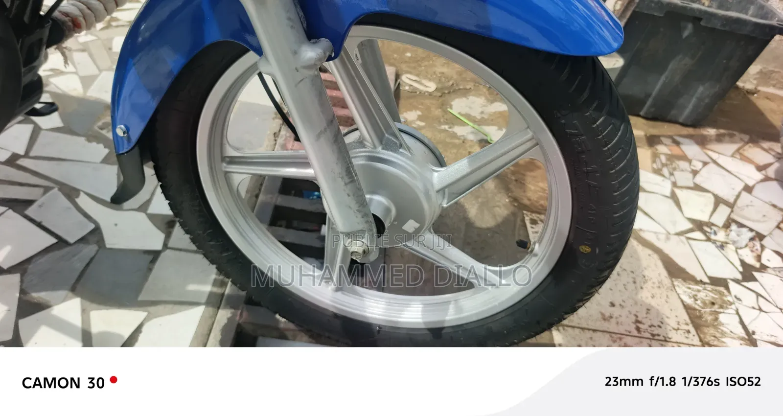 Nouveau TVS HLX 125 2018 Bleu