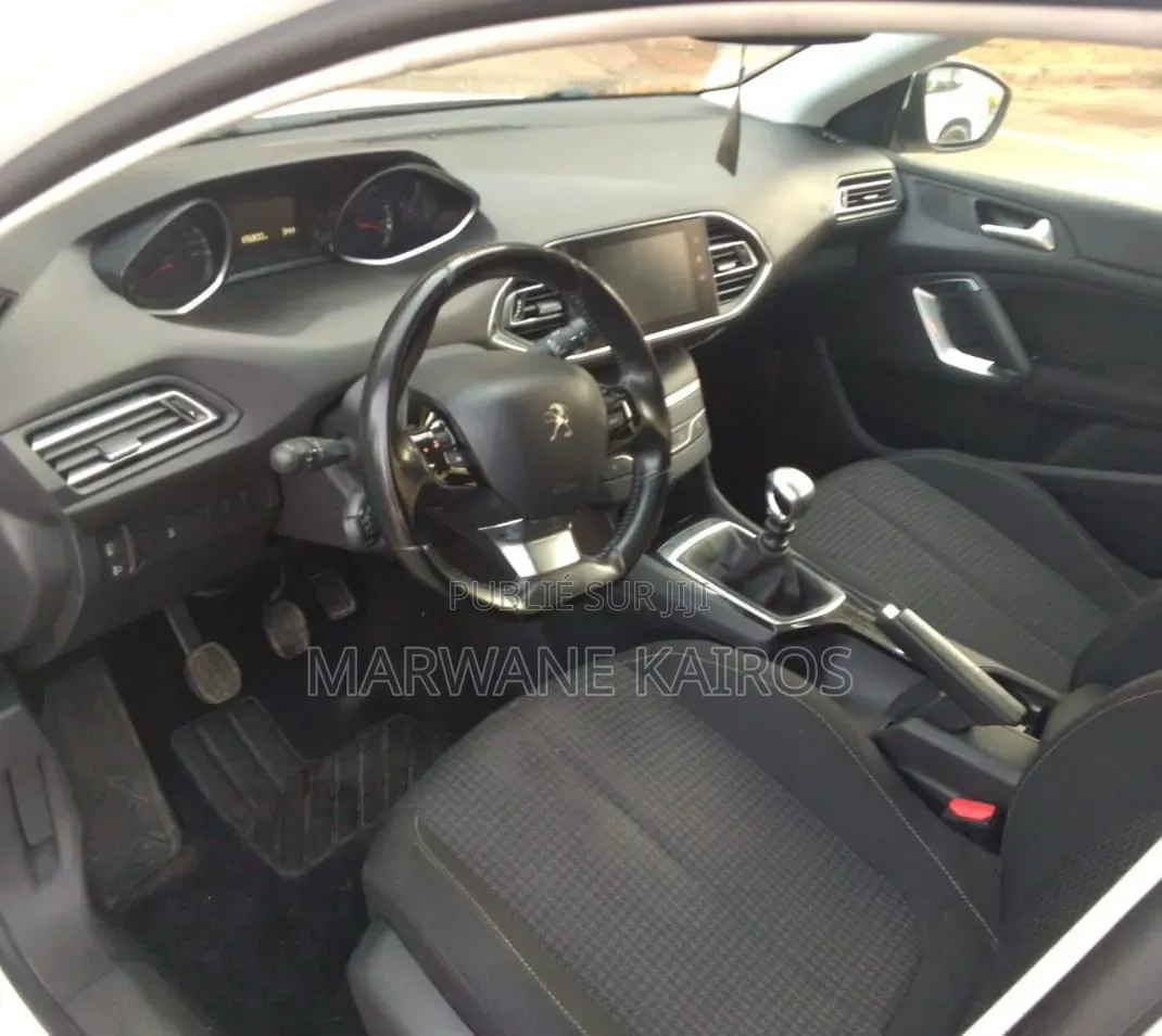 Peugeot 308 2018 Blanc