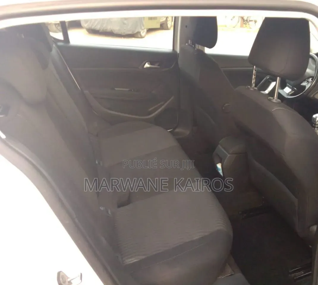 Peugeot 308 2018 Blanc