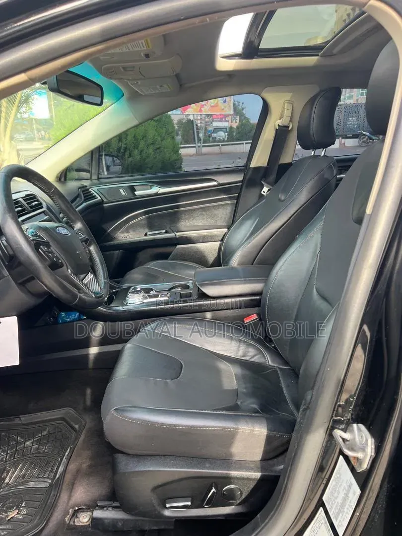 Ford Fusion 2018 Noir Mat