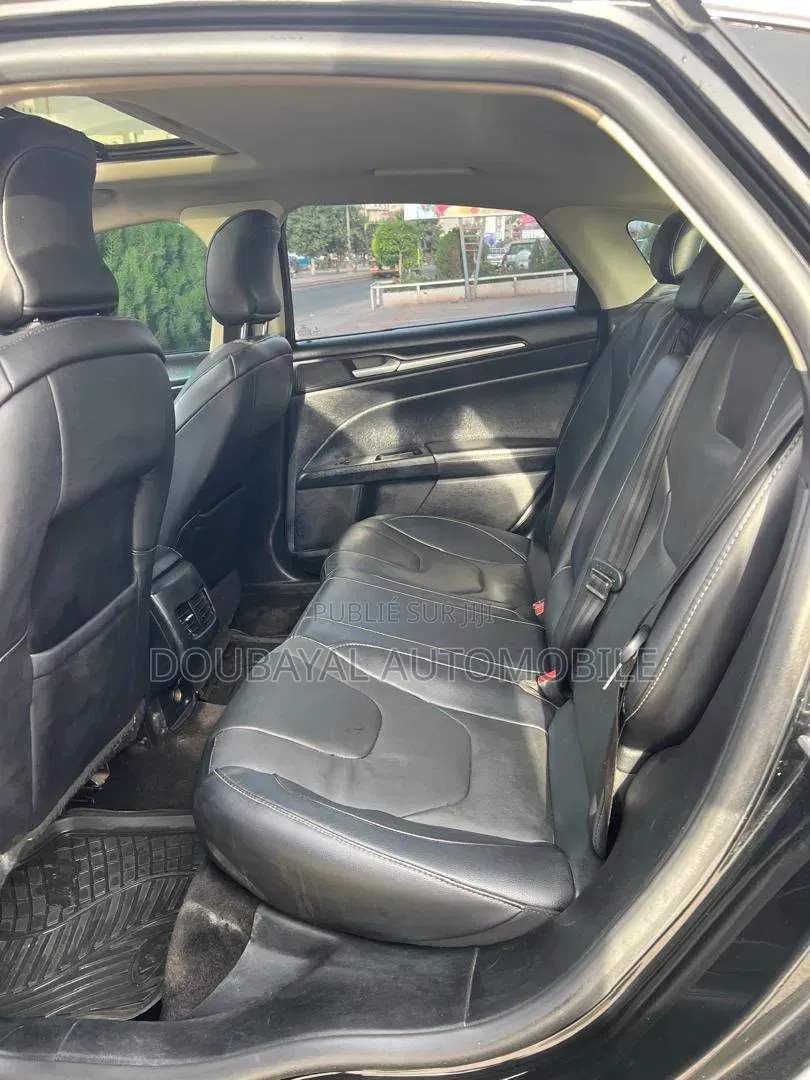 Ford Fusion 2018 Noir Mat