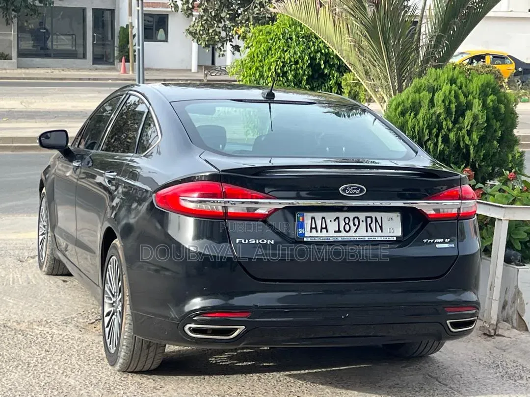 Ford Fusion 2018 Noir Mat
