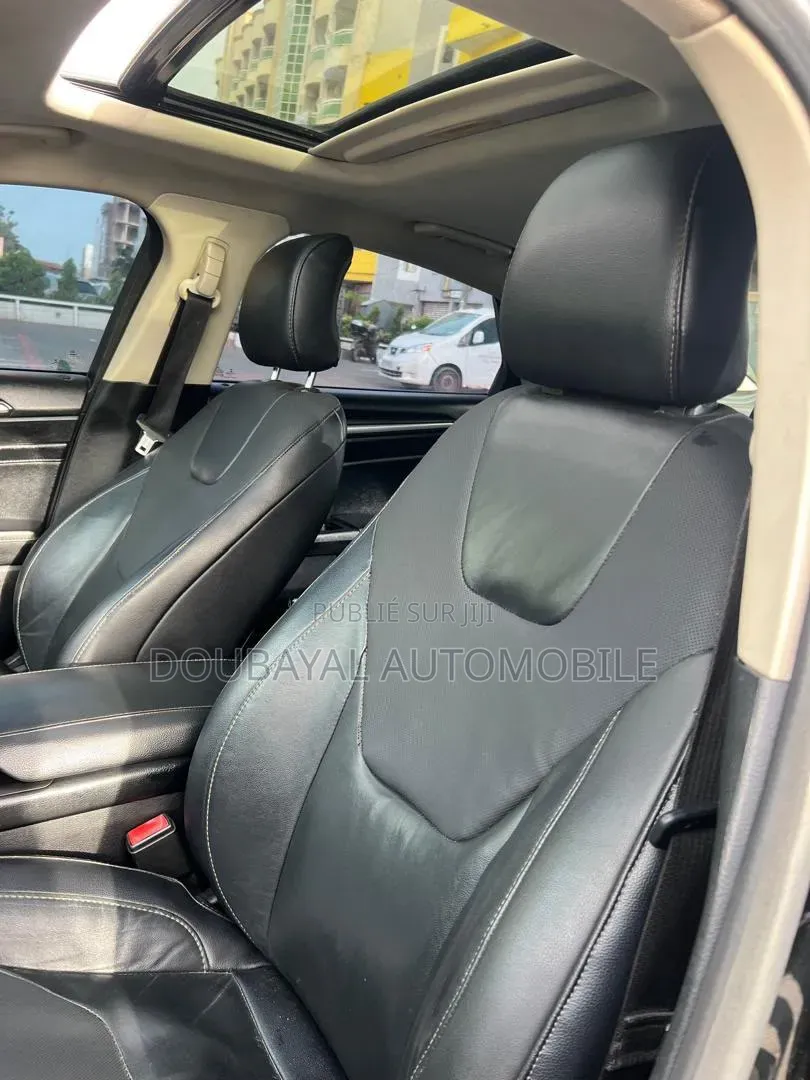 Ford Fusion 2018 Noir Mat
