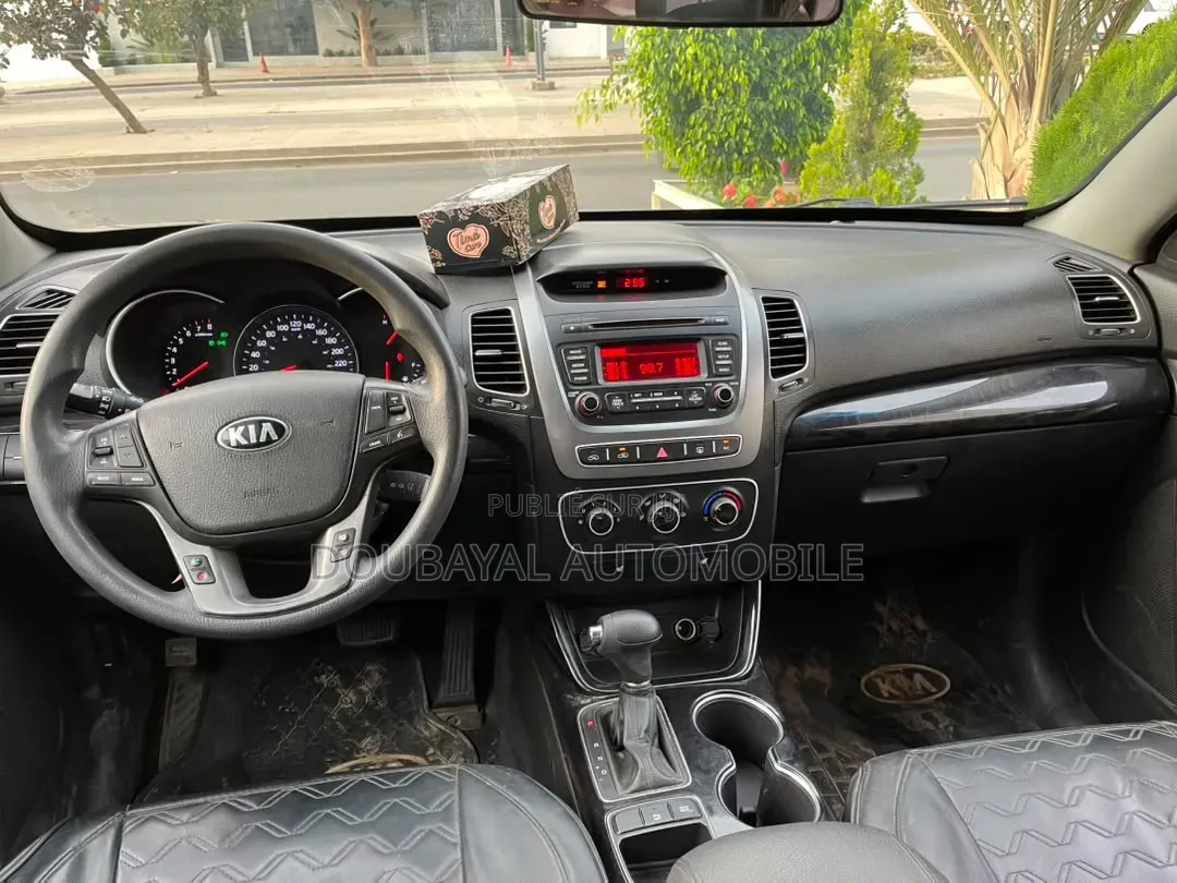 Kia Sorento 4dr SUV 2016 Gris