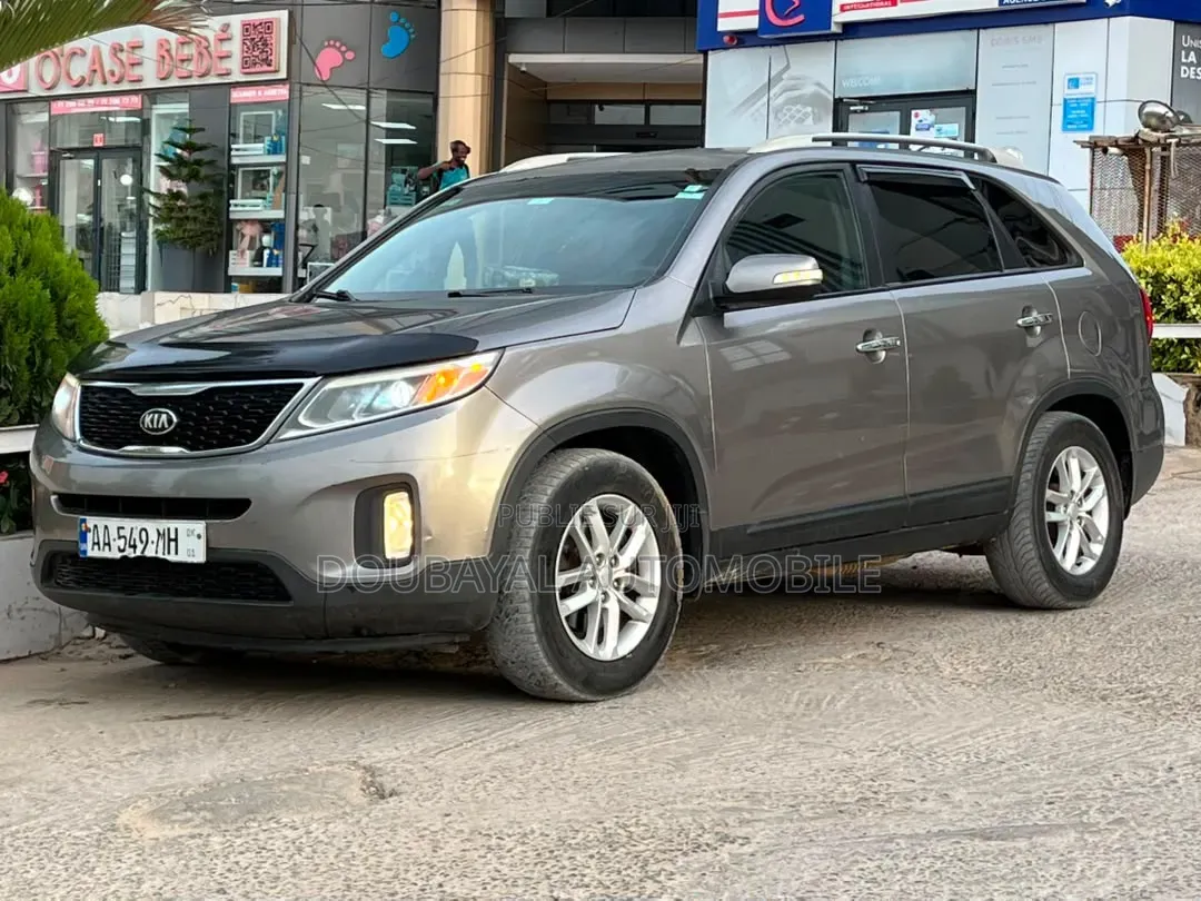 Kia Sorento 4dr SUV 2016 Gris