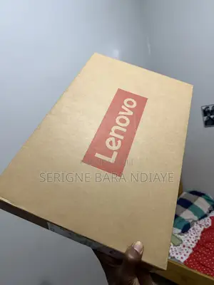 Nouveau Ordinateur portable Lenovo V15 G4 8GB AMD Ryzen 3 SSD 512GB