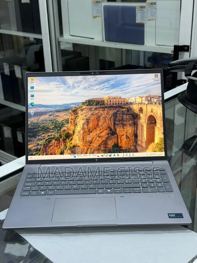 Nouveau Ordinateur portable HP Autre 32GB Intel Core Ultra 7 SSD 1T