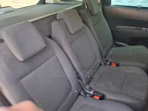Peugeot 5008 2017 Gris
