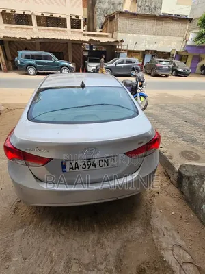 Hyundai Avante 2014 Gris