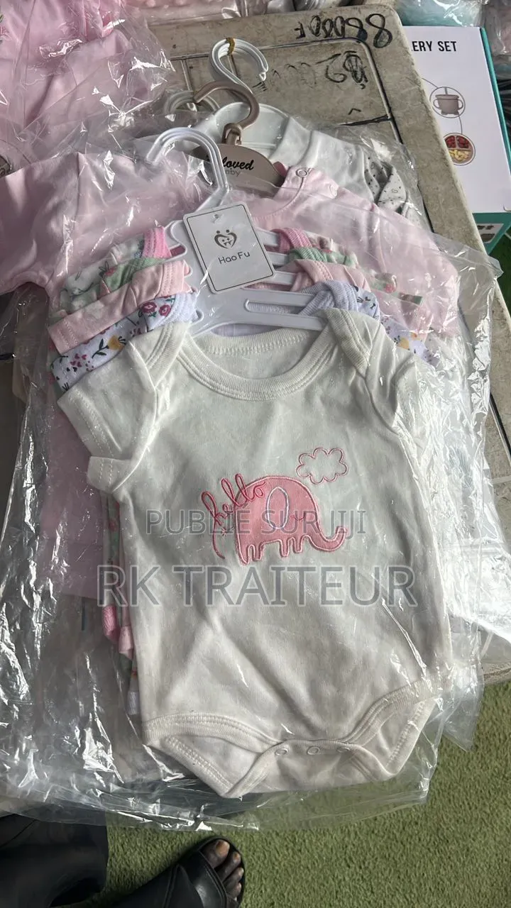 Vêtements De Bebe