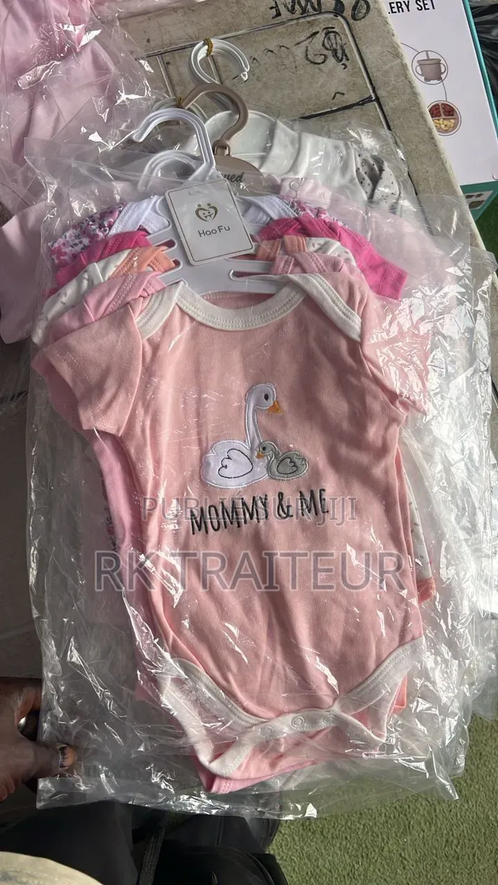 Vêtements De Bebe