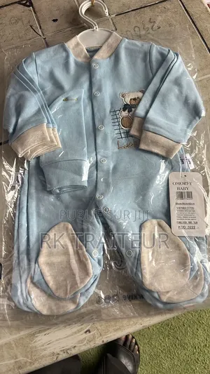 Vêtements De Bebe