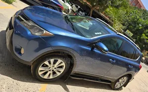 Toyota RAV4 2013 Bleu