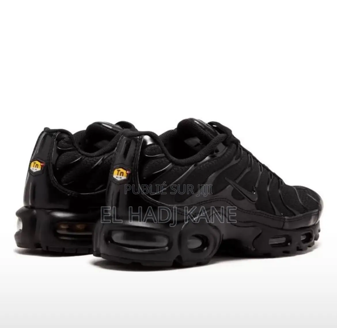 Full Black = Classe + Discret. Tu Gères Ton Année Avec Ça.