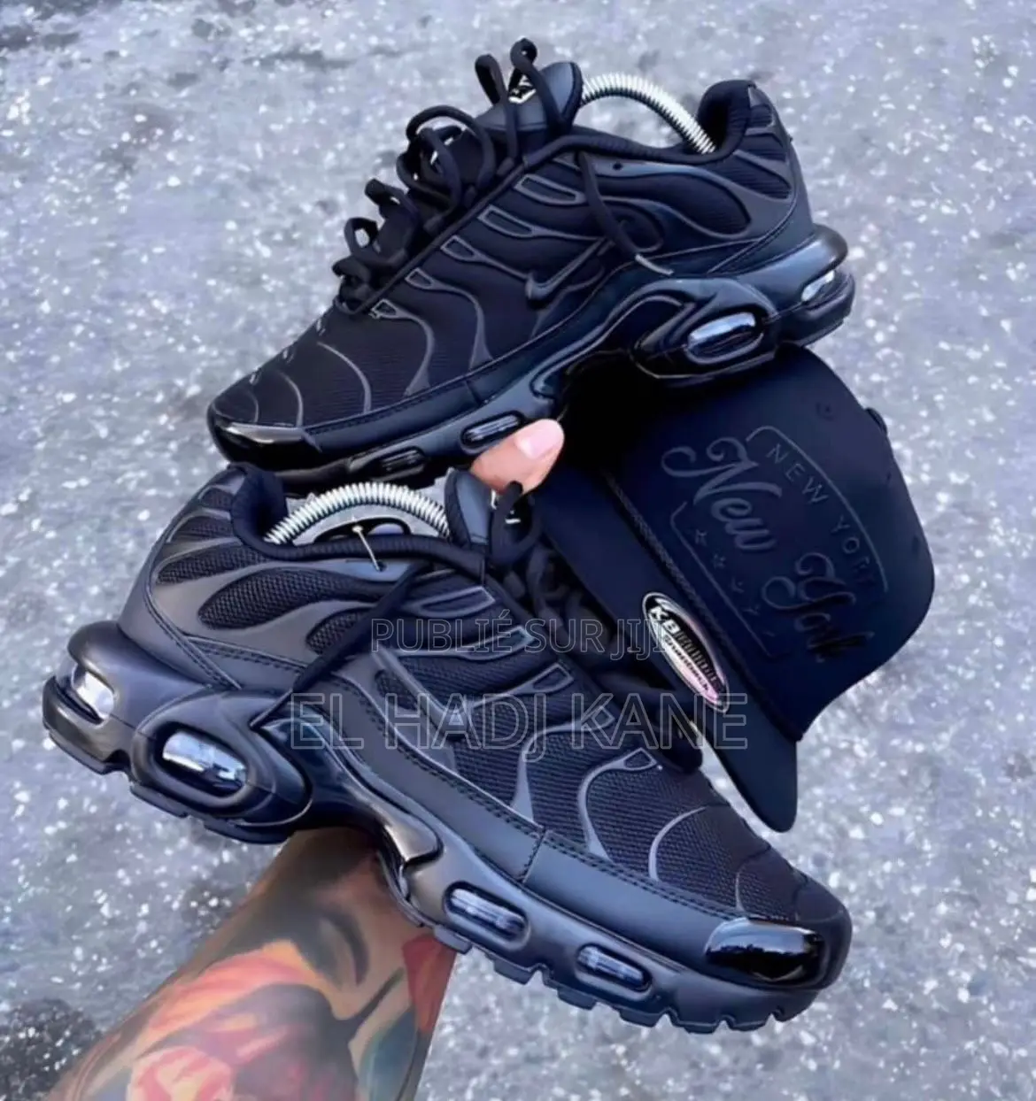 Full Black = Classe + Discret. Tu Gères Ton Année Avec Ça.