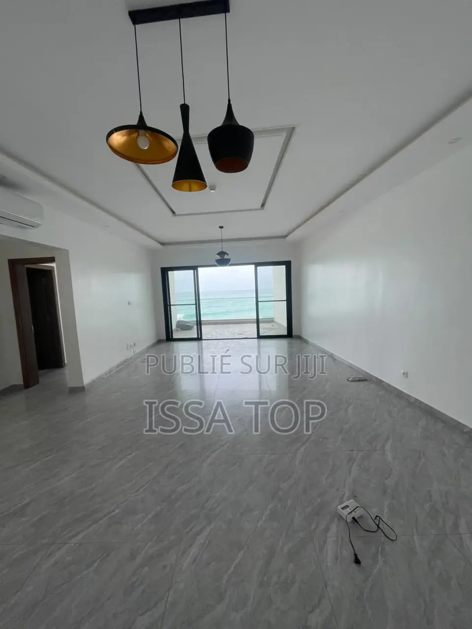 3chbre Appartement dans Almadies à Louer
