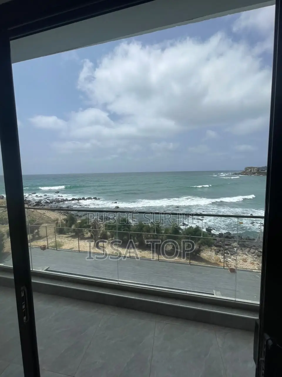 3chbre Appartement dans Almadies à Louer