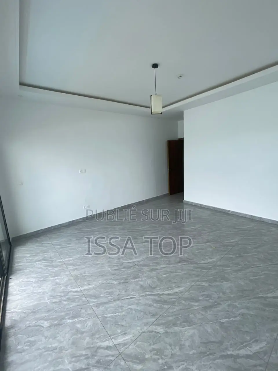 3chbre Appartement dans Almadies à Louer