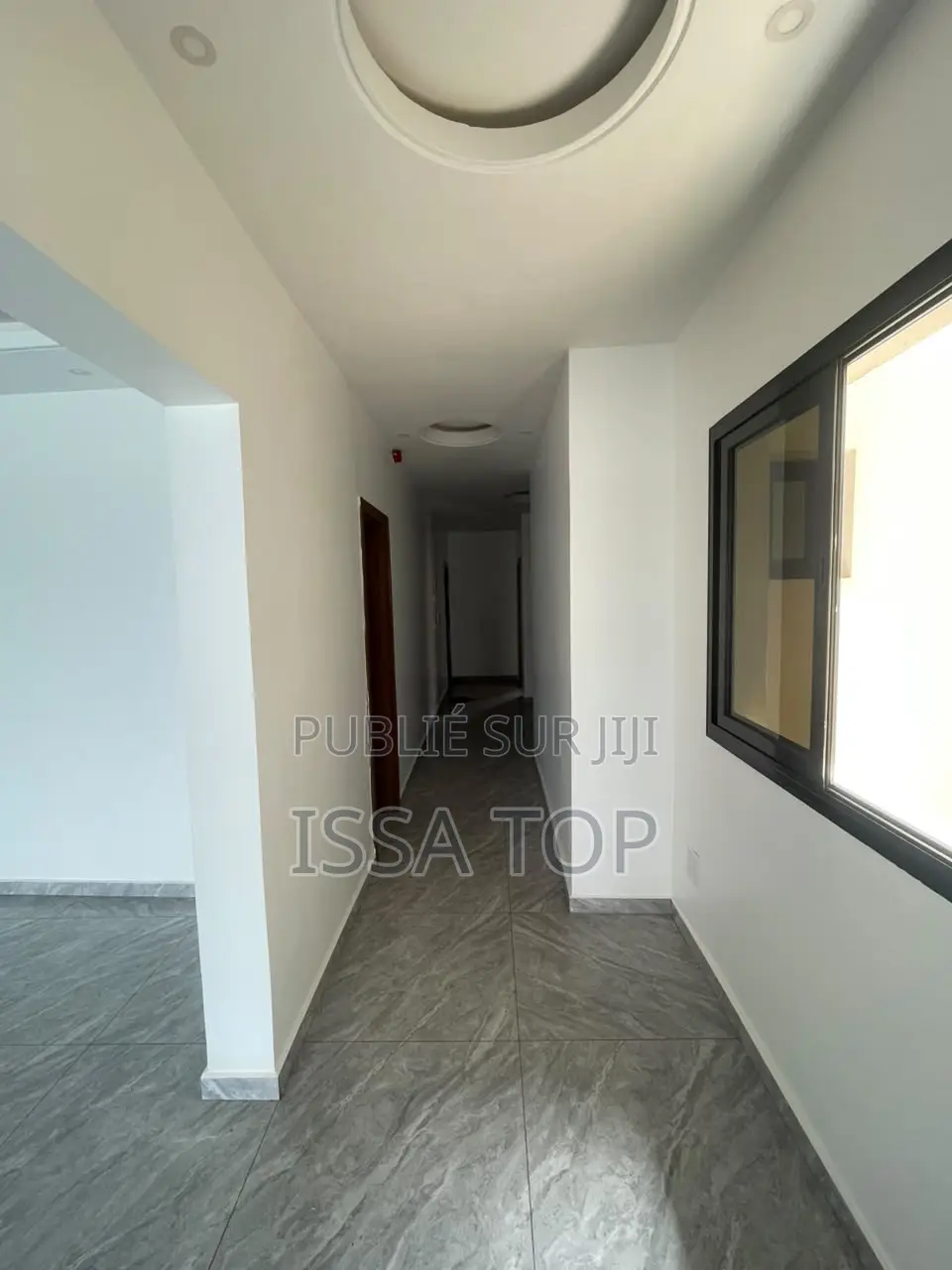 3chbre Appartement dans Almadies à Louer