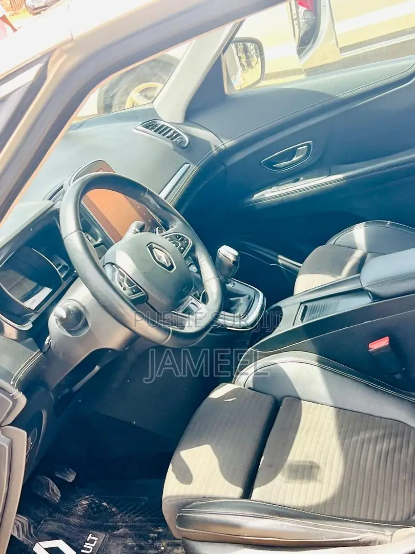 Renault Scenic 2018 Gris