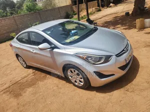 Hyundai Elantra 2013 Gris