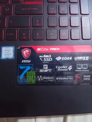 Ordinateur portable MSI GL62M 7RDX 8GB Intel Core i5 SSHD (Hybrid) 1.5T