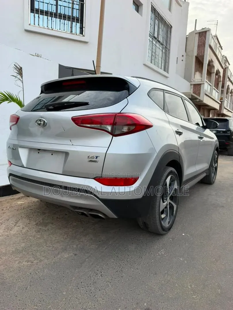 Hyundai Tucson 2016 Gris
