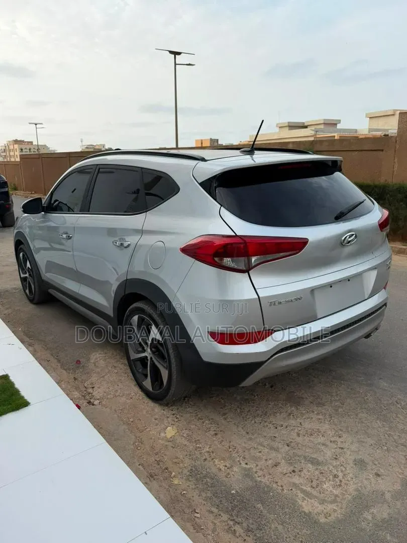 Hyundai Tucson 2016 Gris