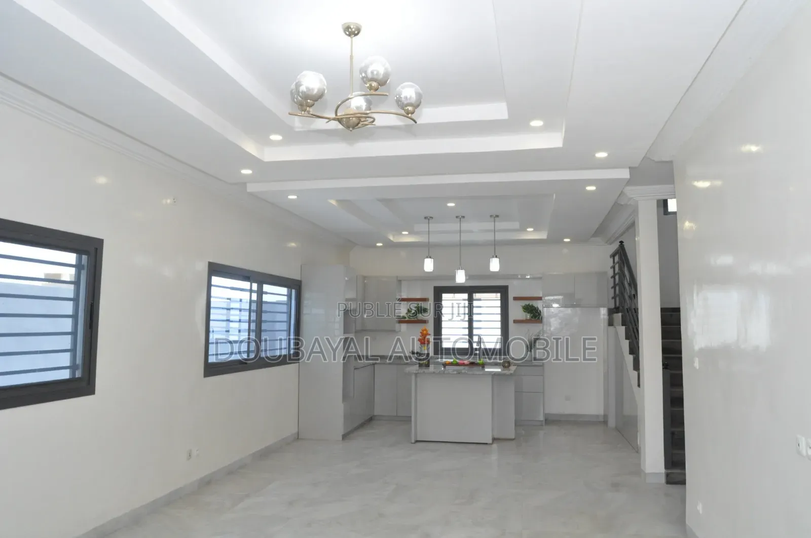 3chbre Villa dans Ngaparou, Thiès Sud à Vendre
