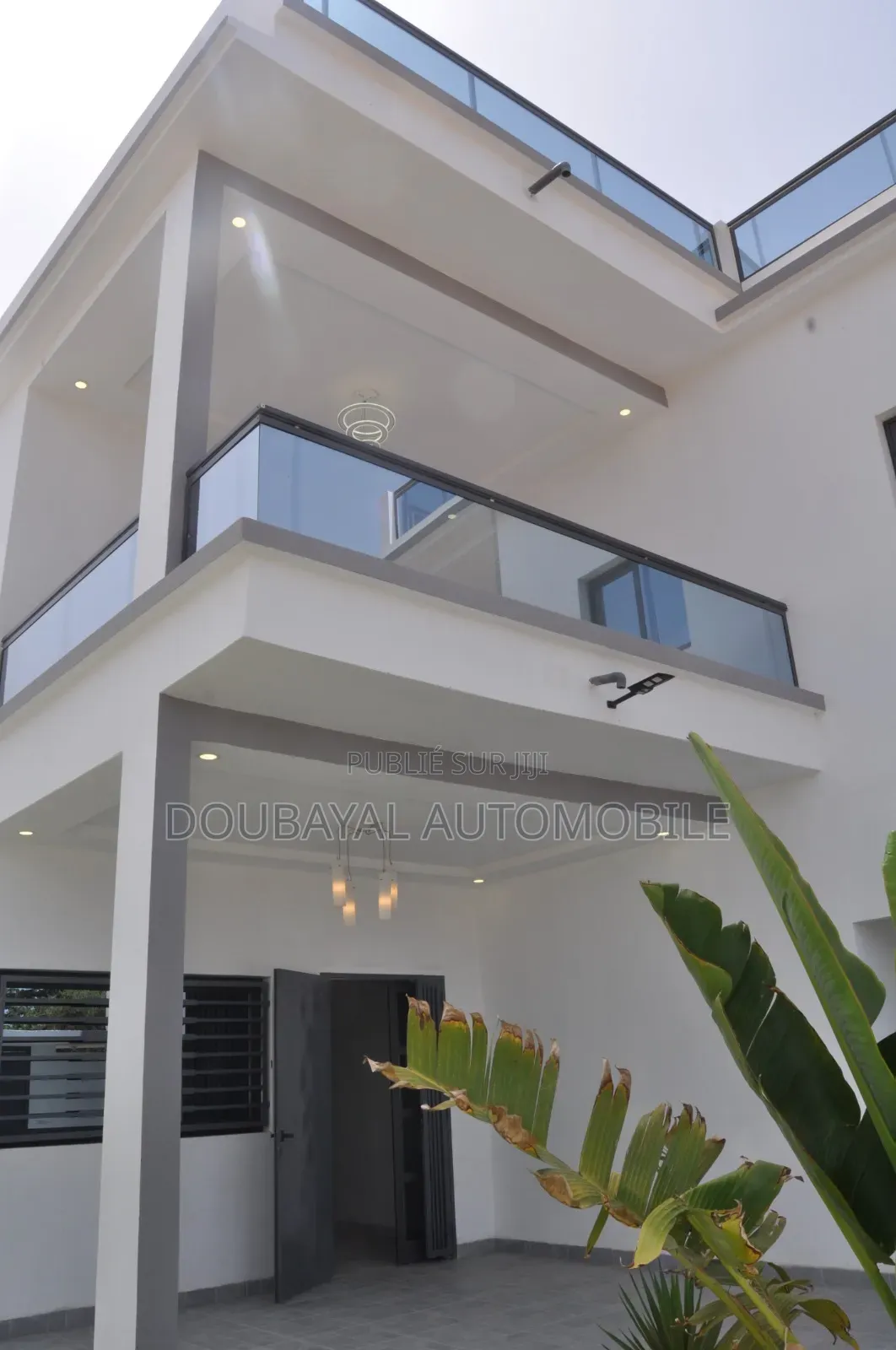 3chbre Villa dans Ngaparou, Thiès Sud à Vendre