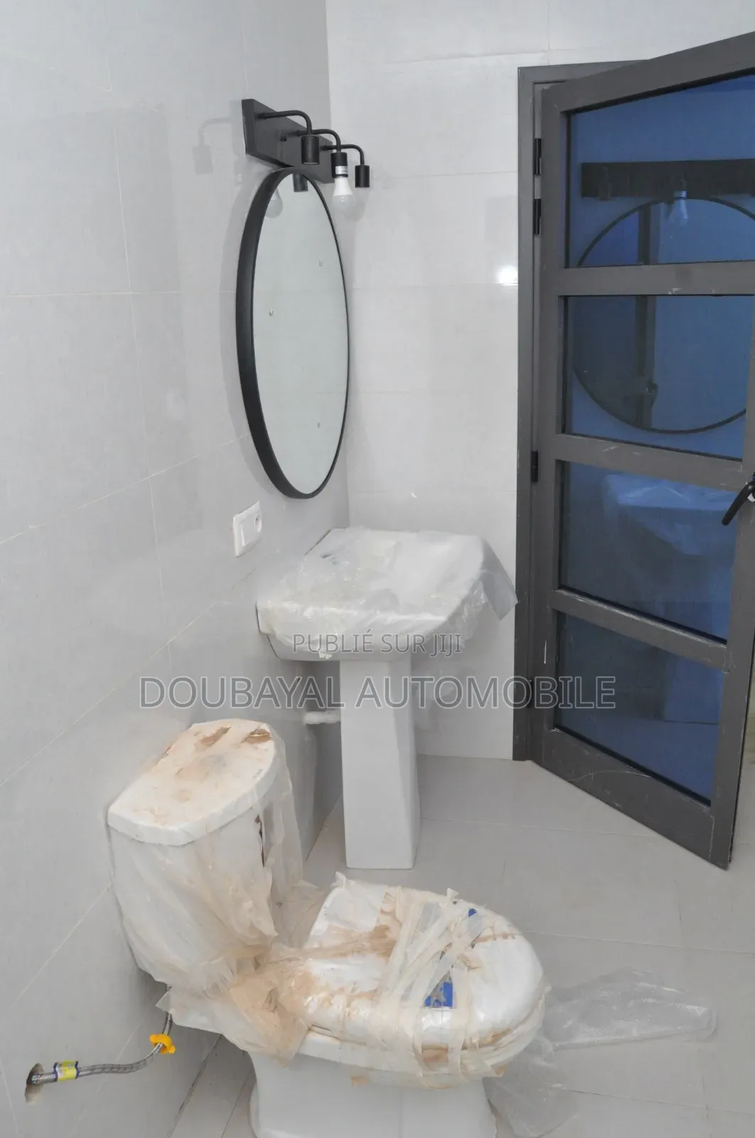 3chbre Villa dans Ngaparou, Thiès Sud à Vendre