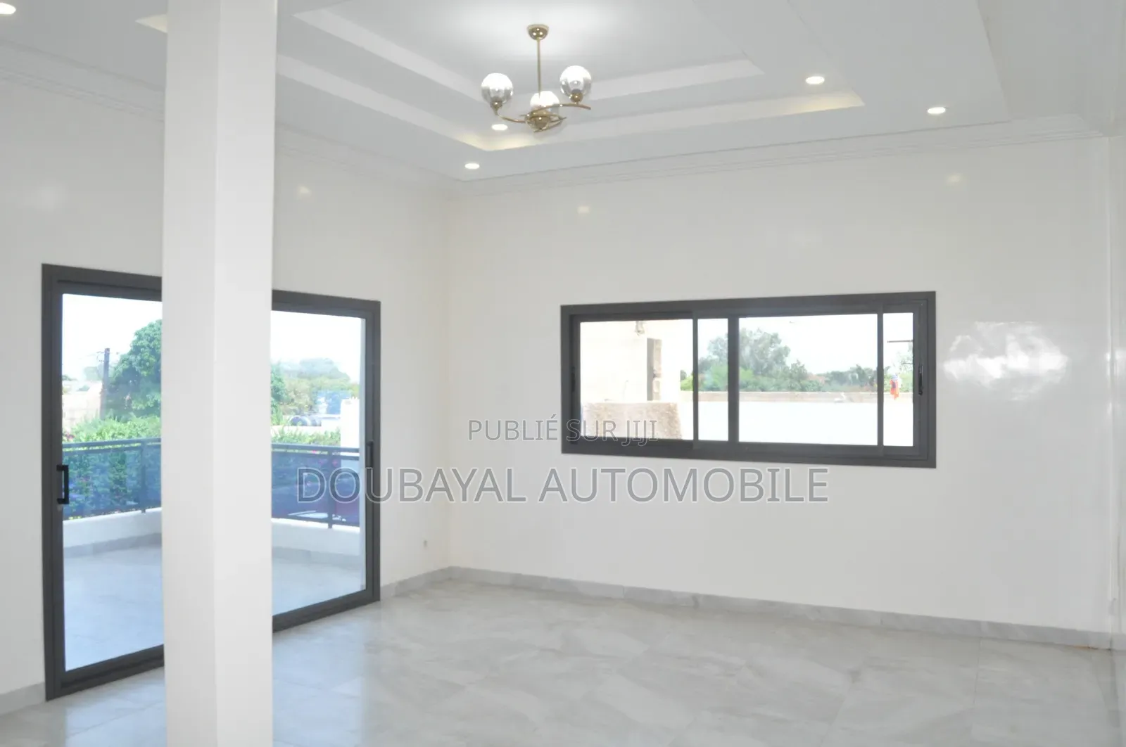 3chbre Villa dans Ngaparou, Thiès Sud à Vendre