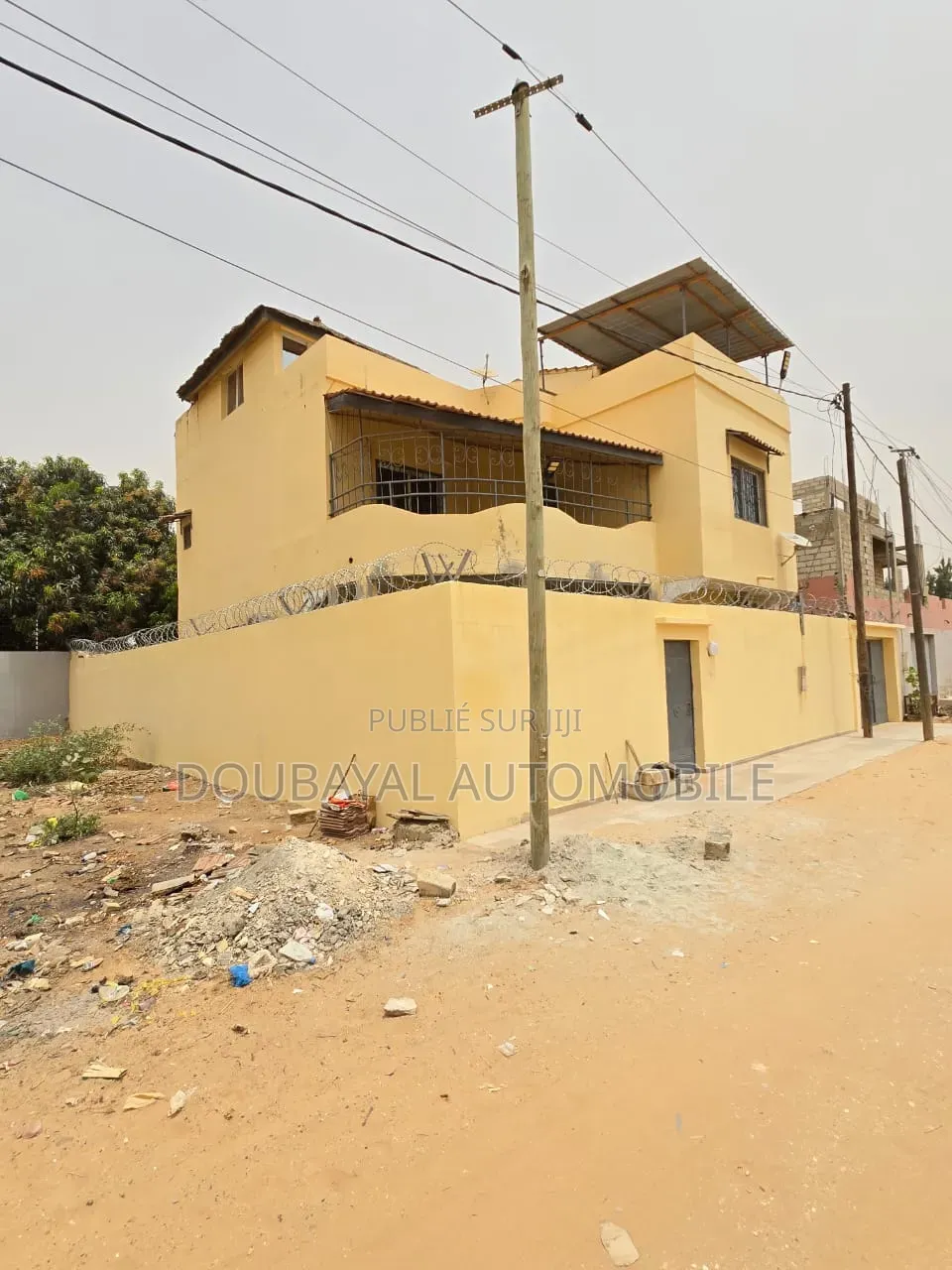 5chbre Villa dans Ngaparou, Thiès Sud à Vendre