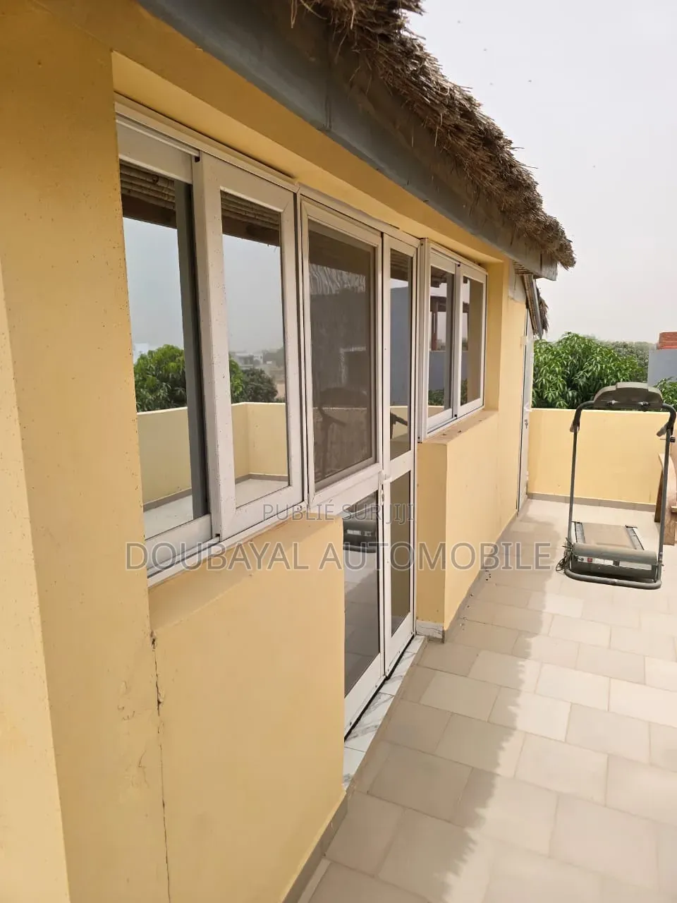 5chbre Villa dans Ngaparou, Thiès Sud à Vendre