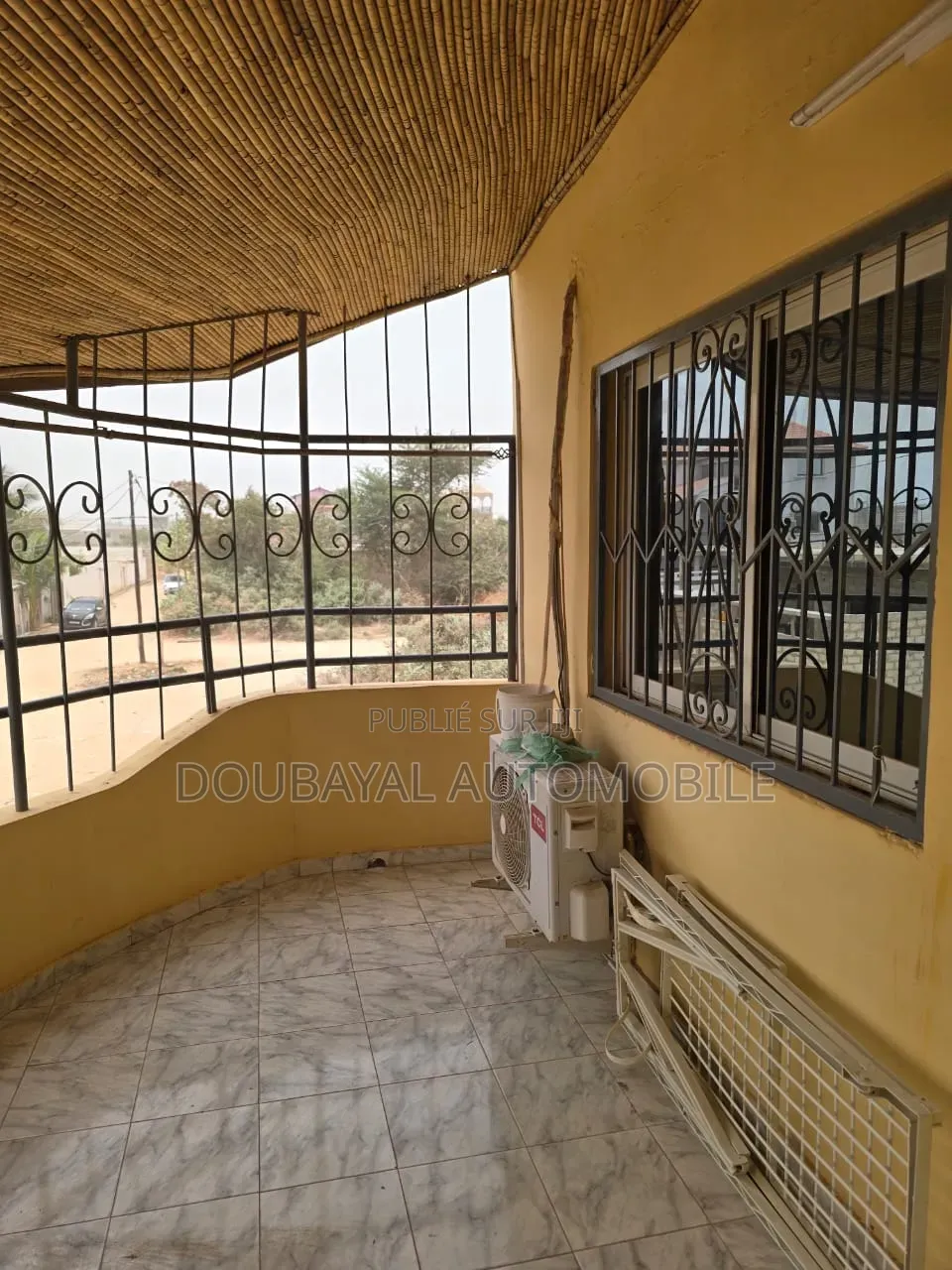5chbre Villa dans Ngaparou, Thiès Sud à Vendre