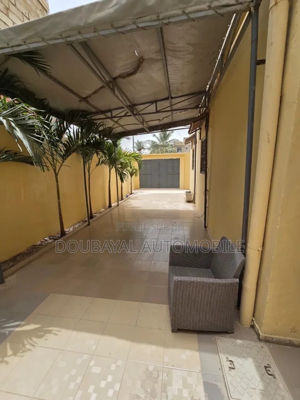 5chbre Villa dans Ngaparou, Thiès Sud à Vendre