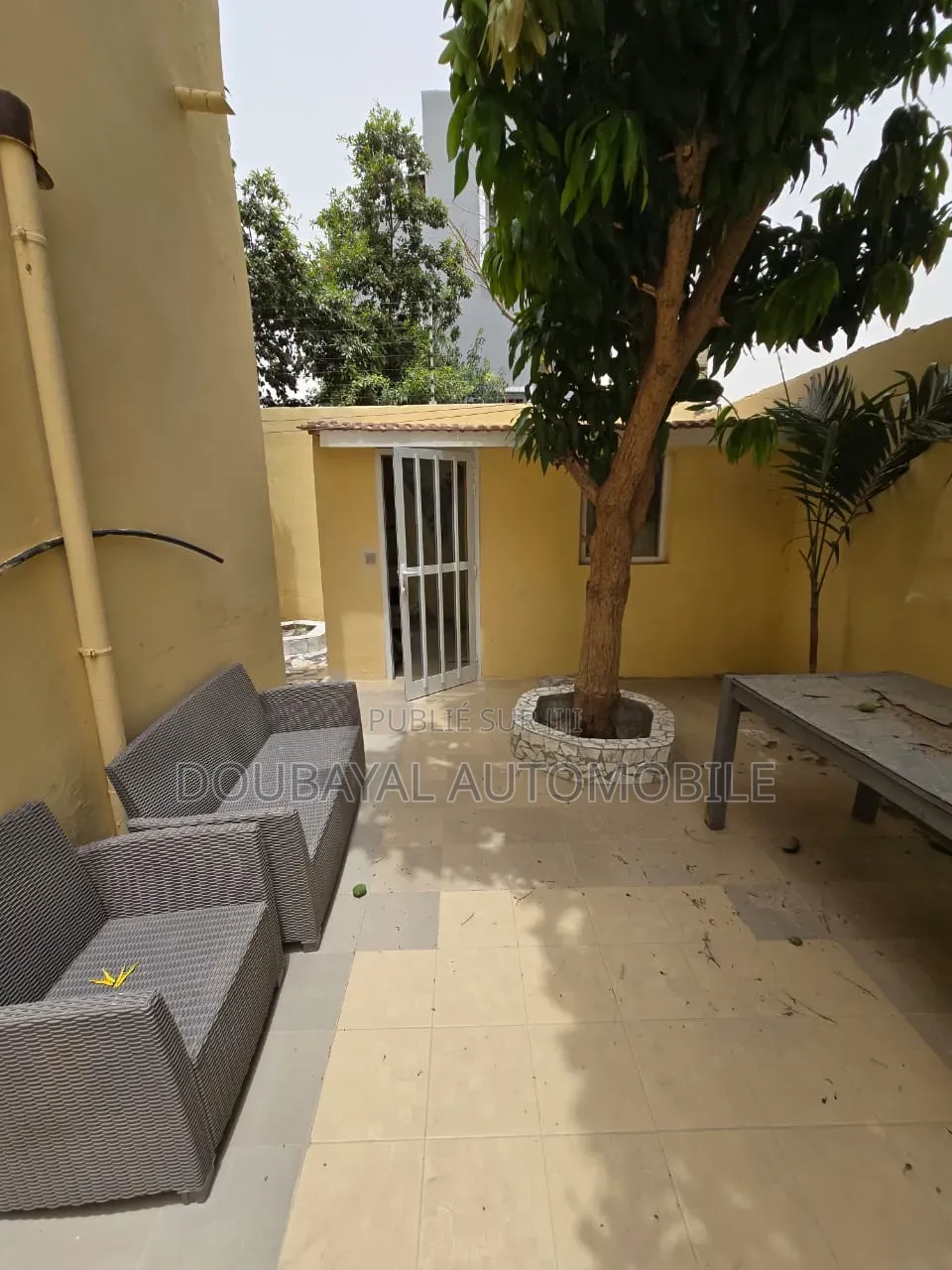 5chbre Villa dans Ngaparou, Thiès Sud à Vendre