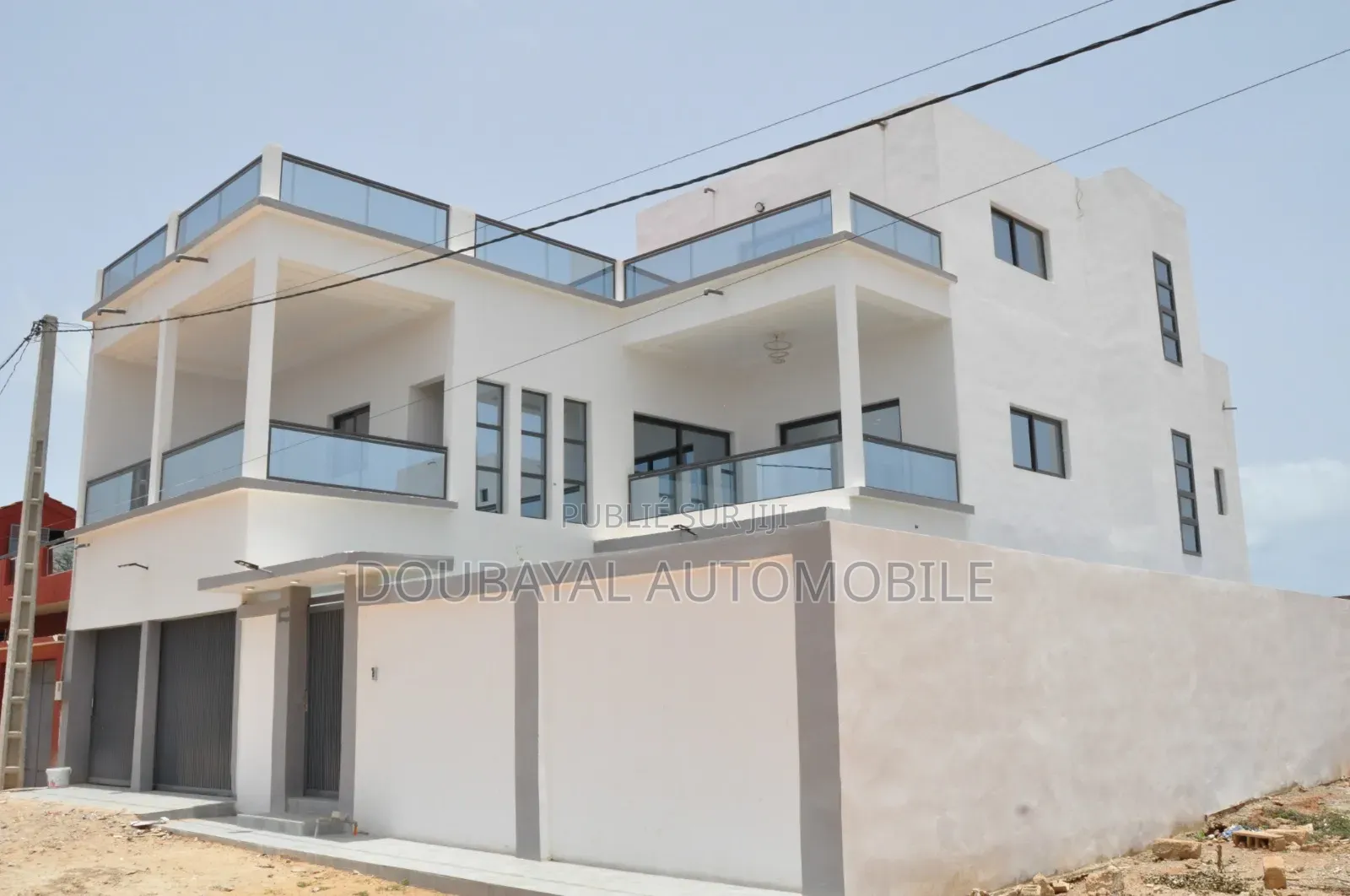 3chbre Villa dans Ngaparou, Thiès Sud à Vendre