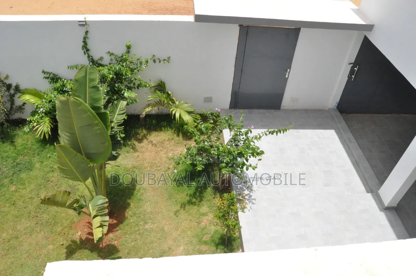 3chbre Villa dans Ngaparou, Thiès Sud à Vendre