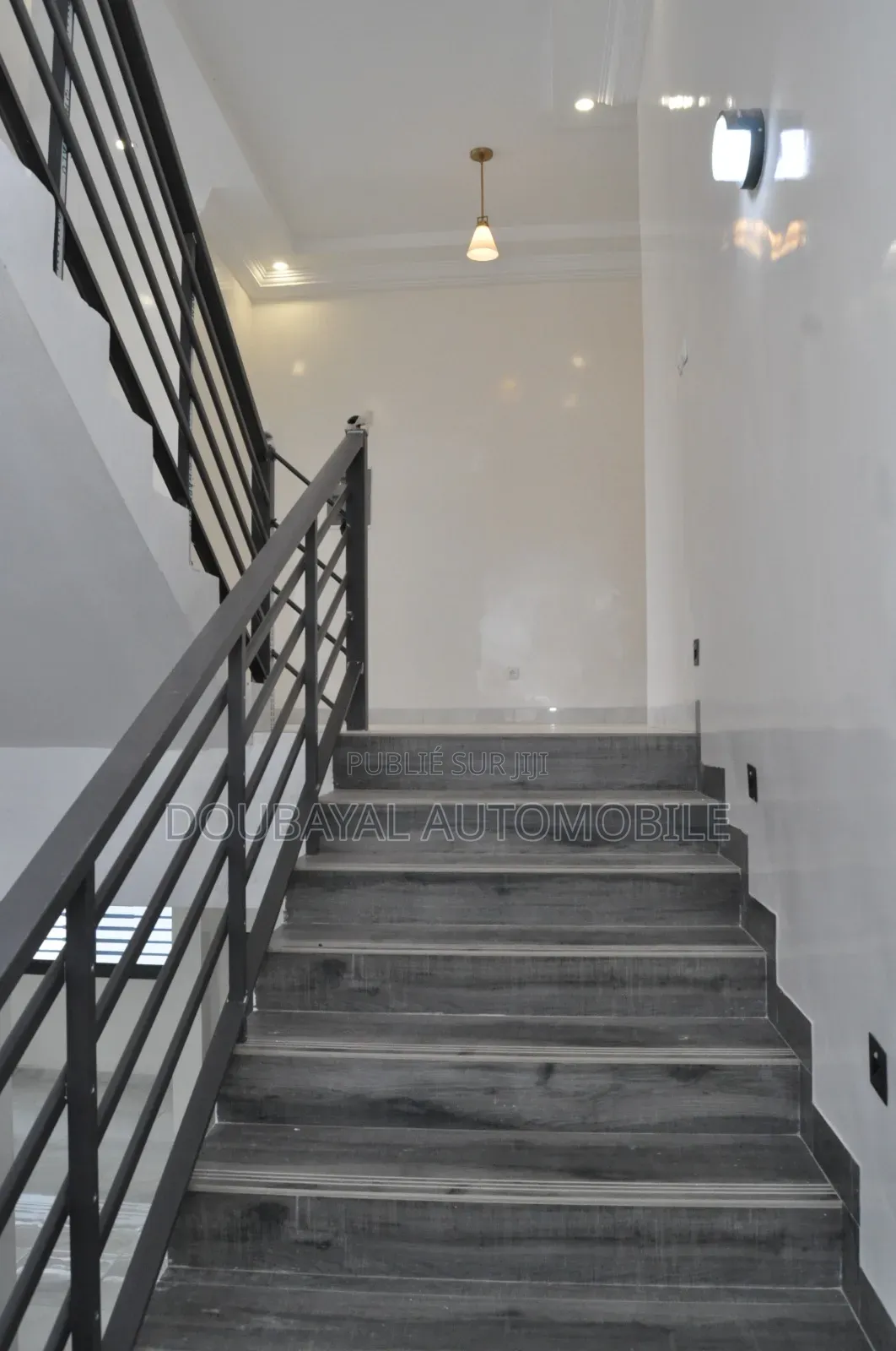 3chbre Villa dans Ngaparou, Thiès Sud à Vendre