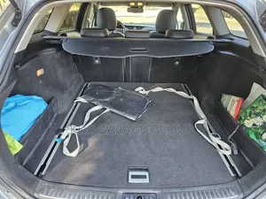 Toyota Avensis 2015 Gris