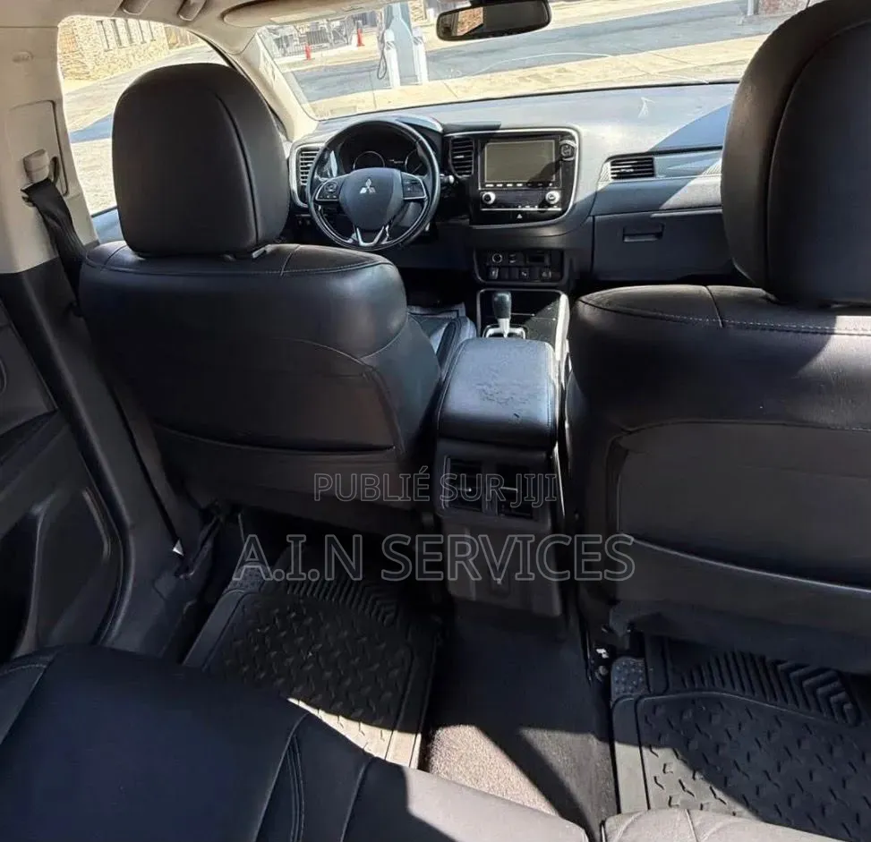 Mitsubishi Outlander 2020 Noir