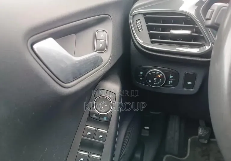 Ford Puma 2020 Gris