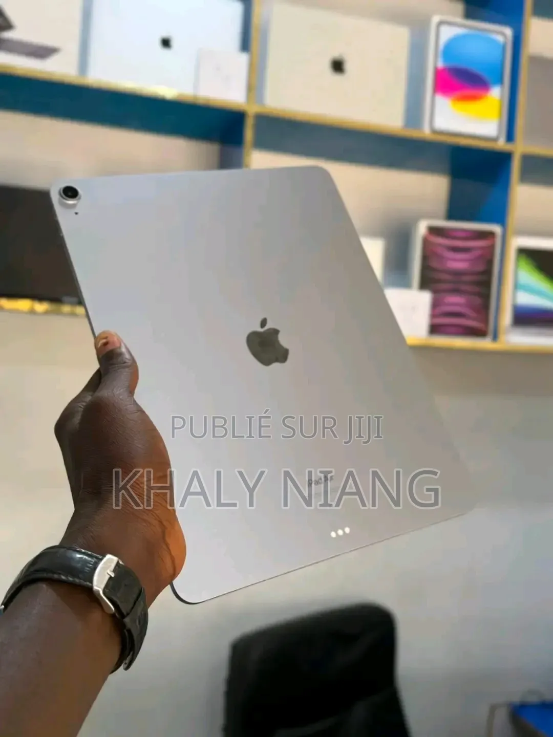 Nouveau Apple iPad Air 128 GB Gris