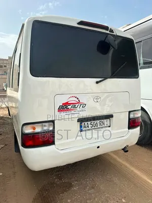 Voiture 2012 Blanc