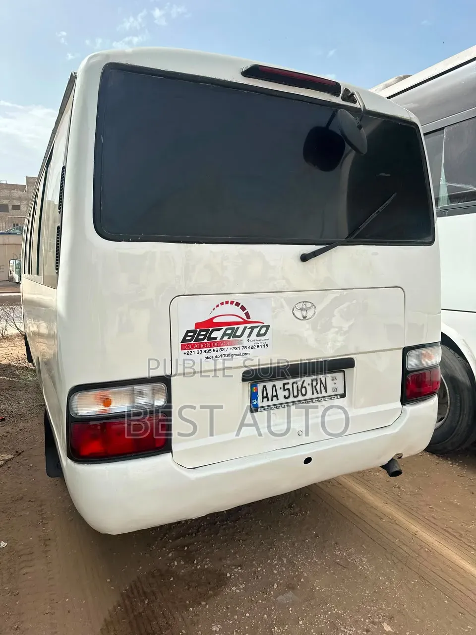 Voiture 2012 Blanc