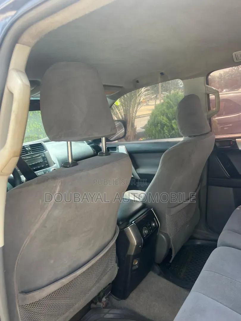 Toyota Land Cruiser Prado 2011 Gris