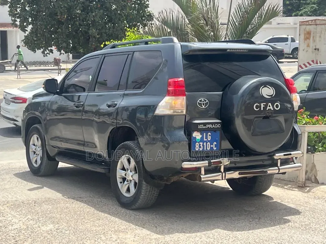 Toyota Land Cruiser Prado 2011 Gris