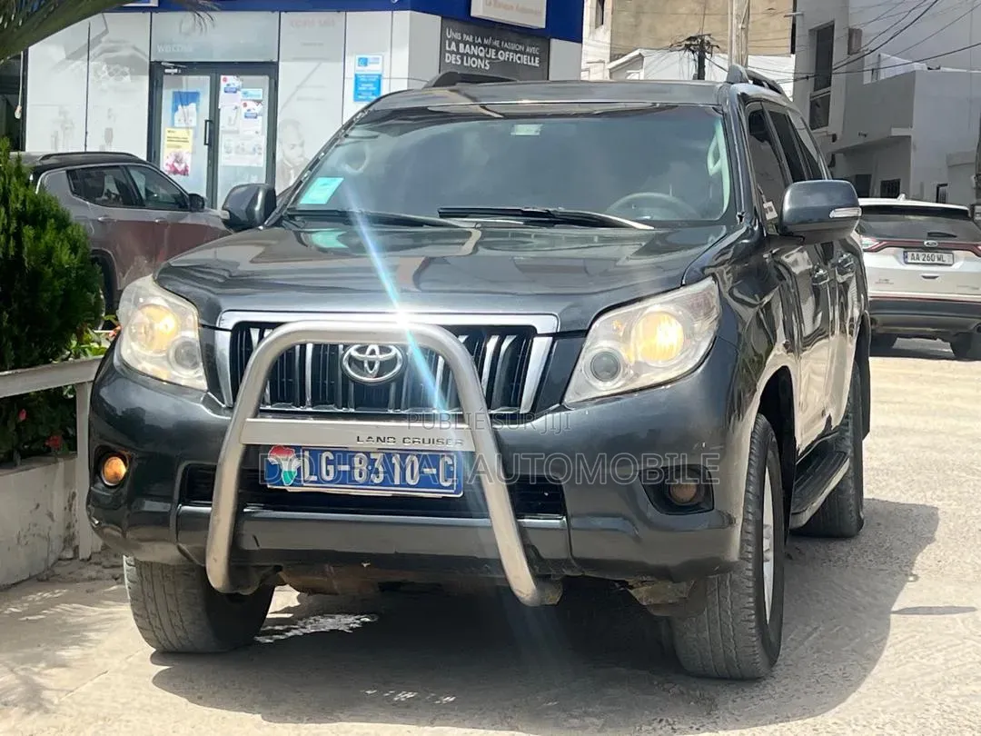 Toyota Land Cruiser Prado 2011 Gris
