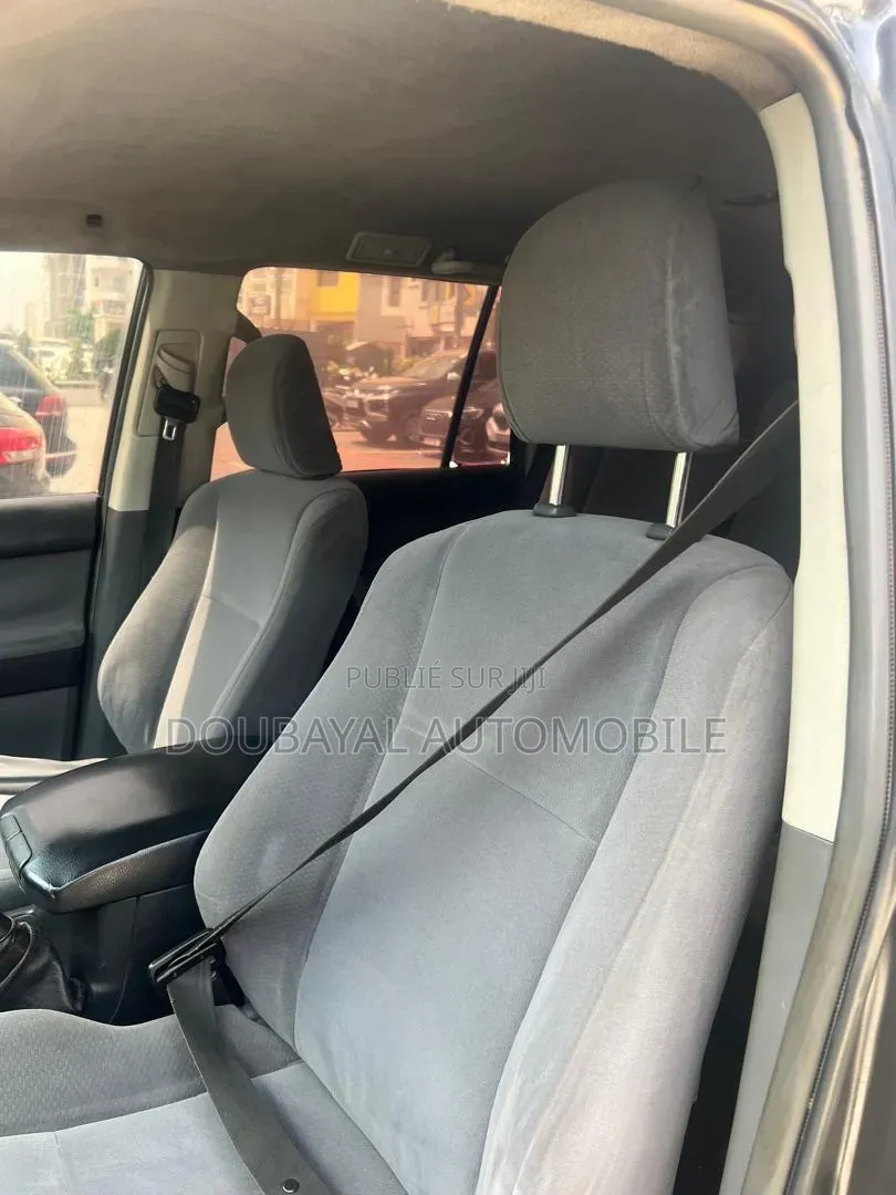 Toyota Land Cruiser Prado 2011 Gris